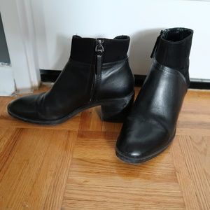 Zara Basic Chelsea Boots